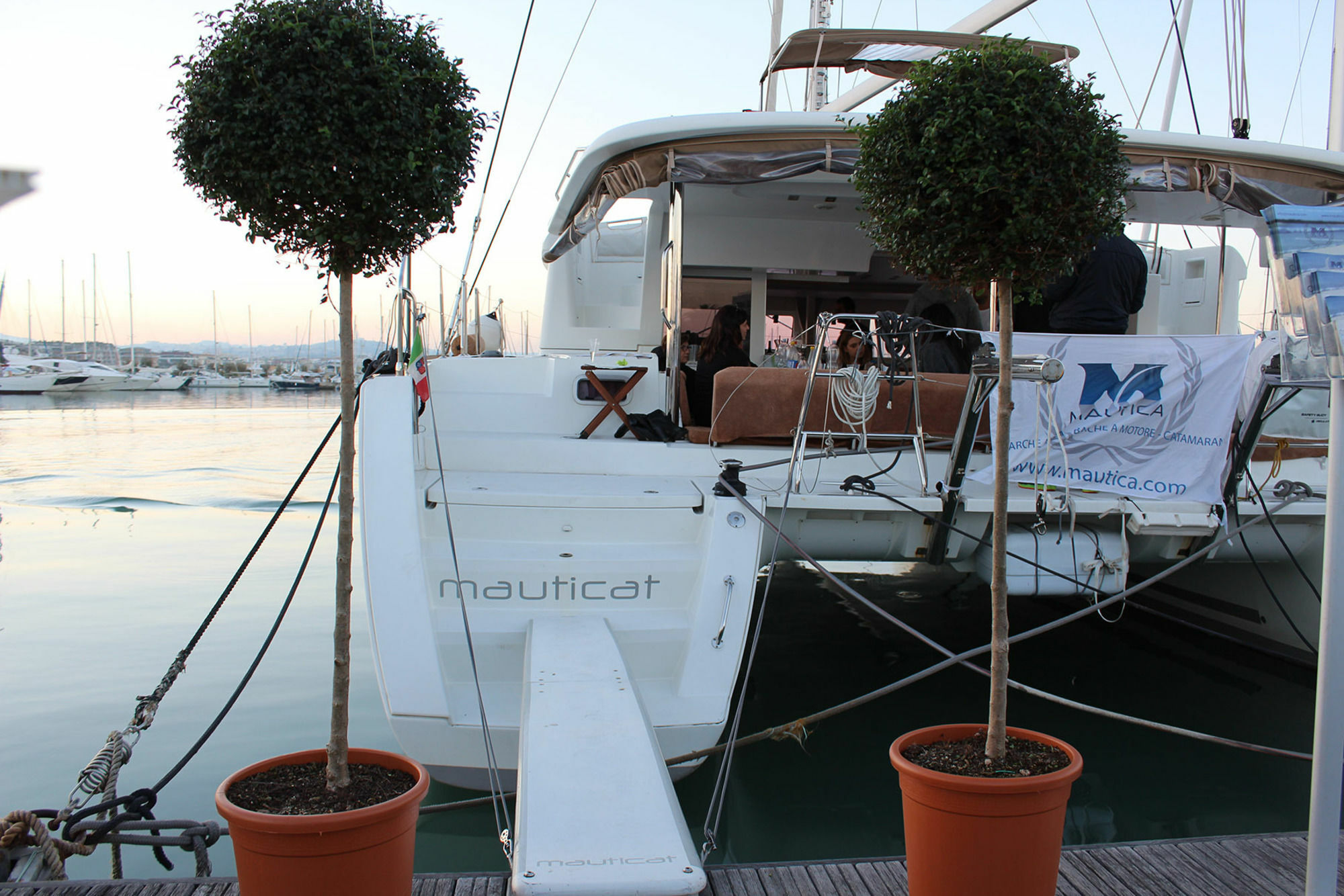 Catamarano Mauticat Hotell Pescara Eksteriør bilde